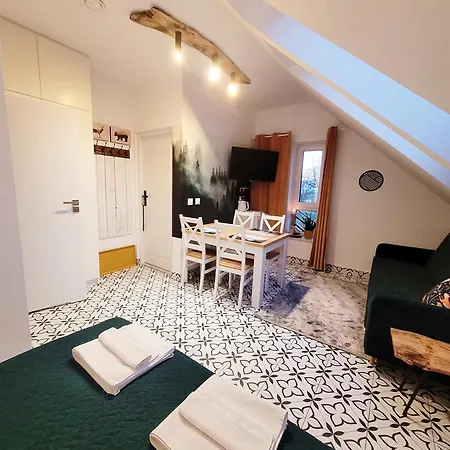 Przy Szlaku Jeleni * Ustroń