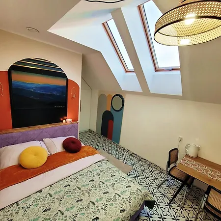 Przy Szlaku Jeleni Rum i privatbostad