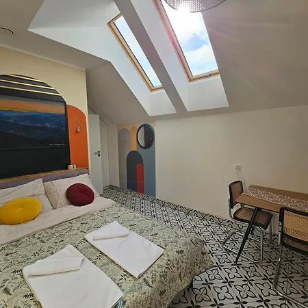 Przy Szlaku Jeleni *