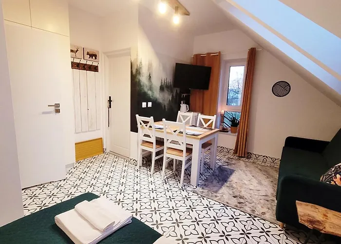 Przy Szlaku Jeleni * אוסטראון