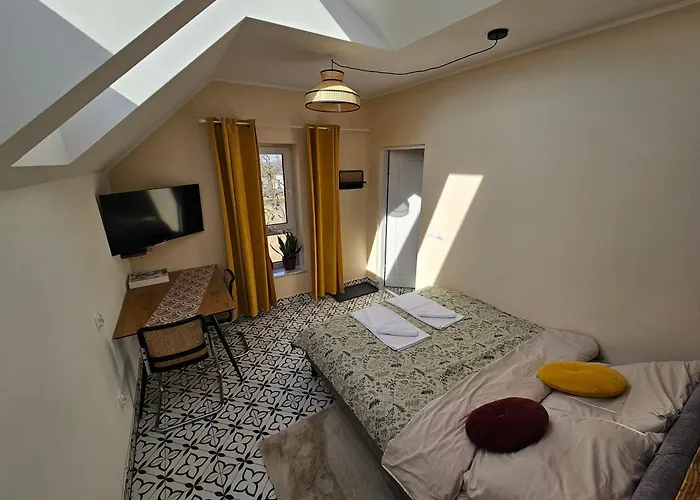 Przy Szlaku Jeleni בית אירוח